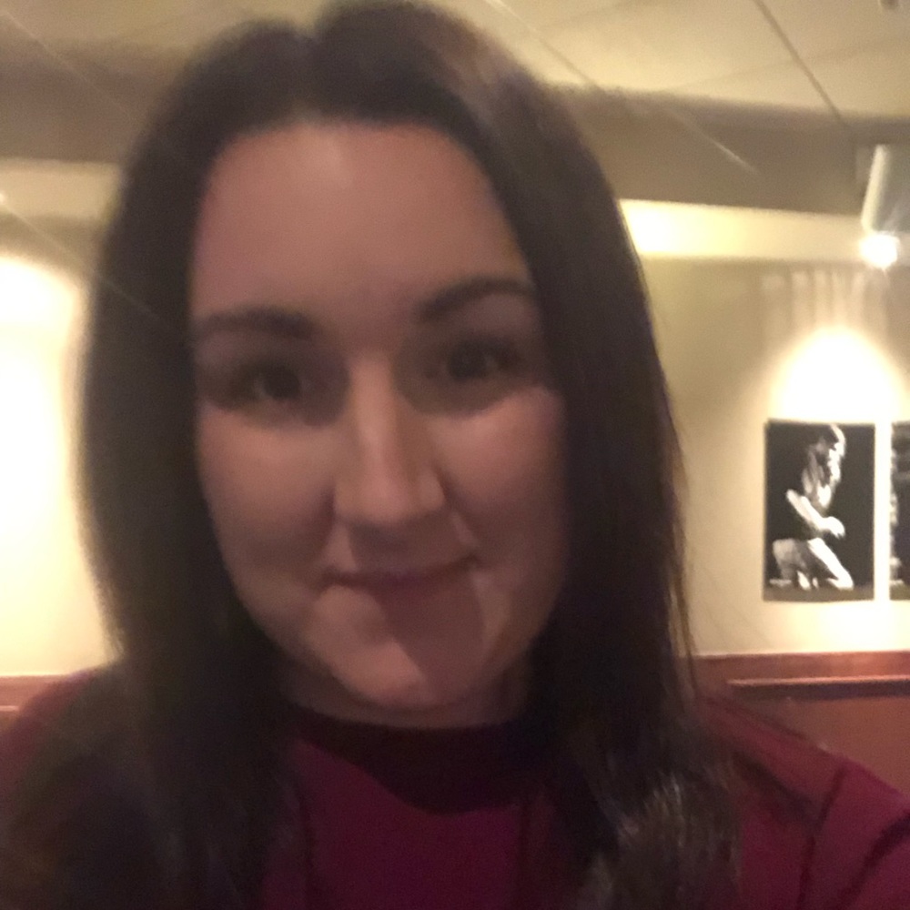 Meet your Posher, Stephanie